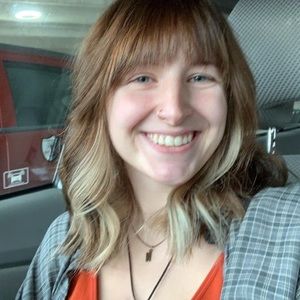 Meet your Posher, Kayla